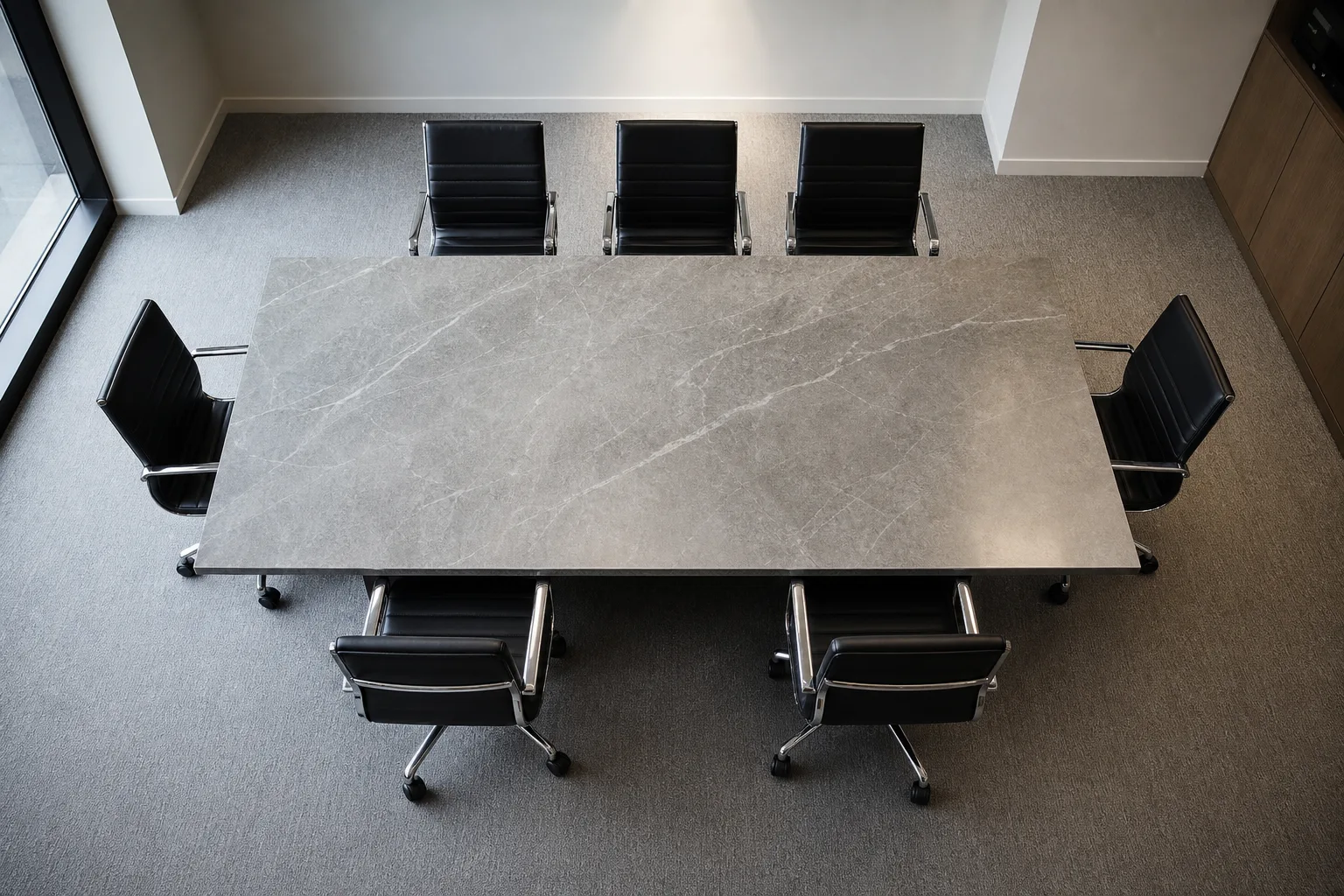 Booking an hour with an employment lawyer for someone else? What that hour can settle